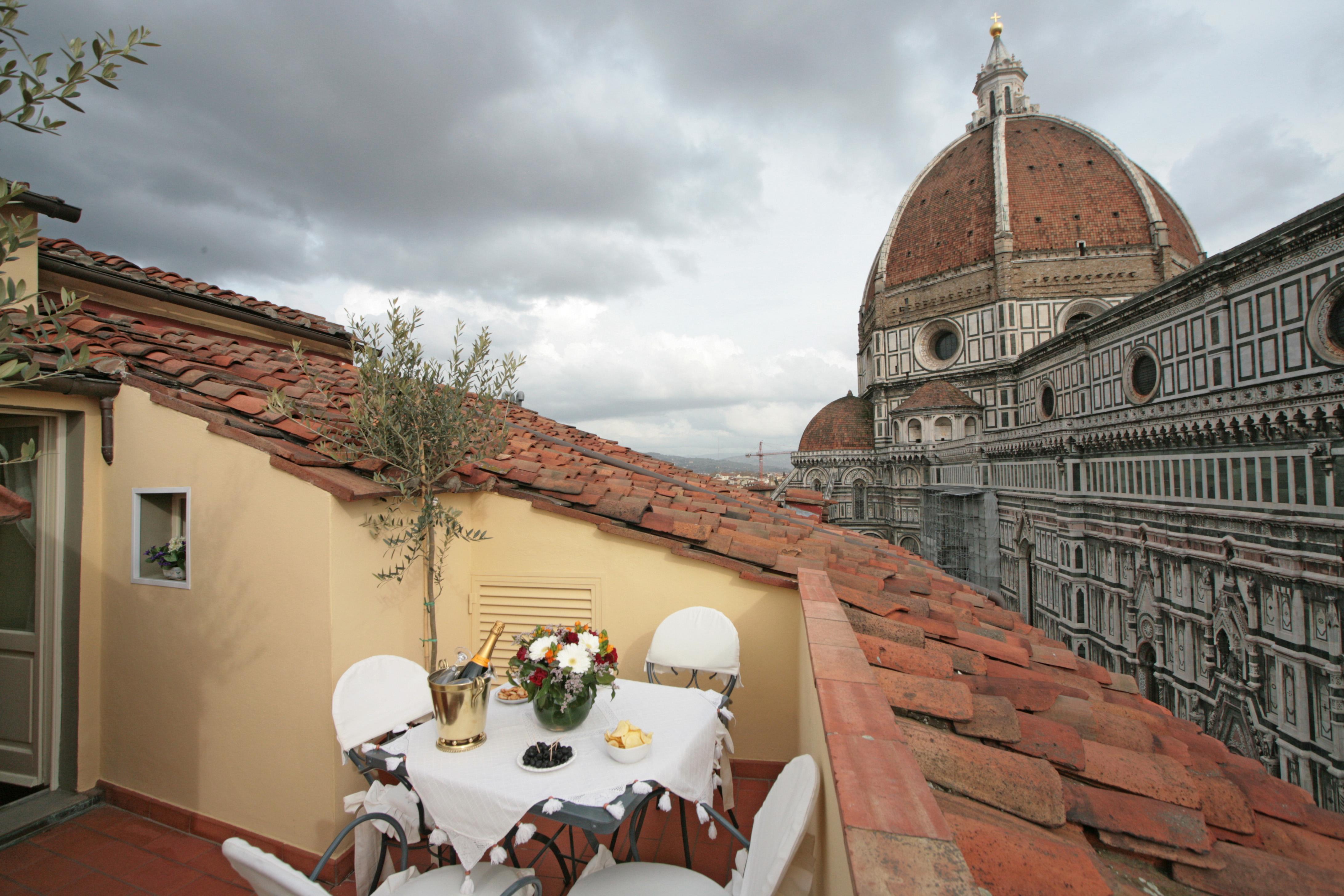 Palazzo Gamba Apartments Al Duomo Florenţa Exterior foto